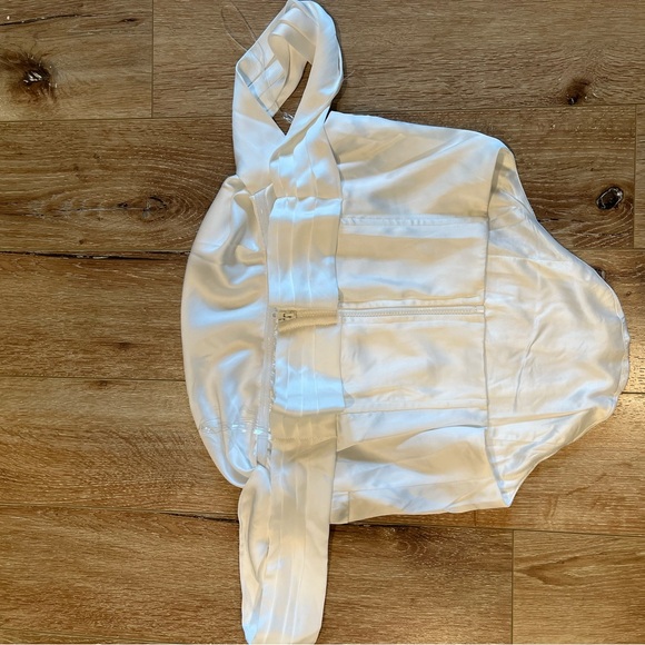 White off the shoulder corset top - Picture 2 of 3